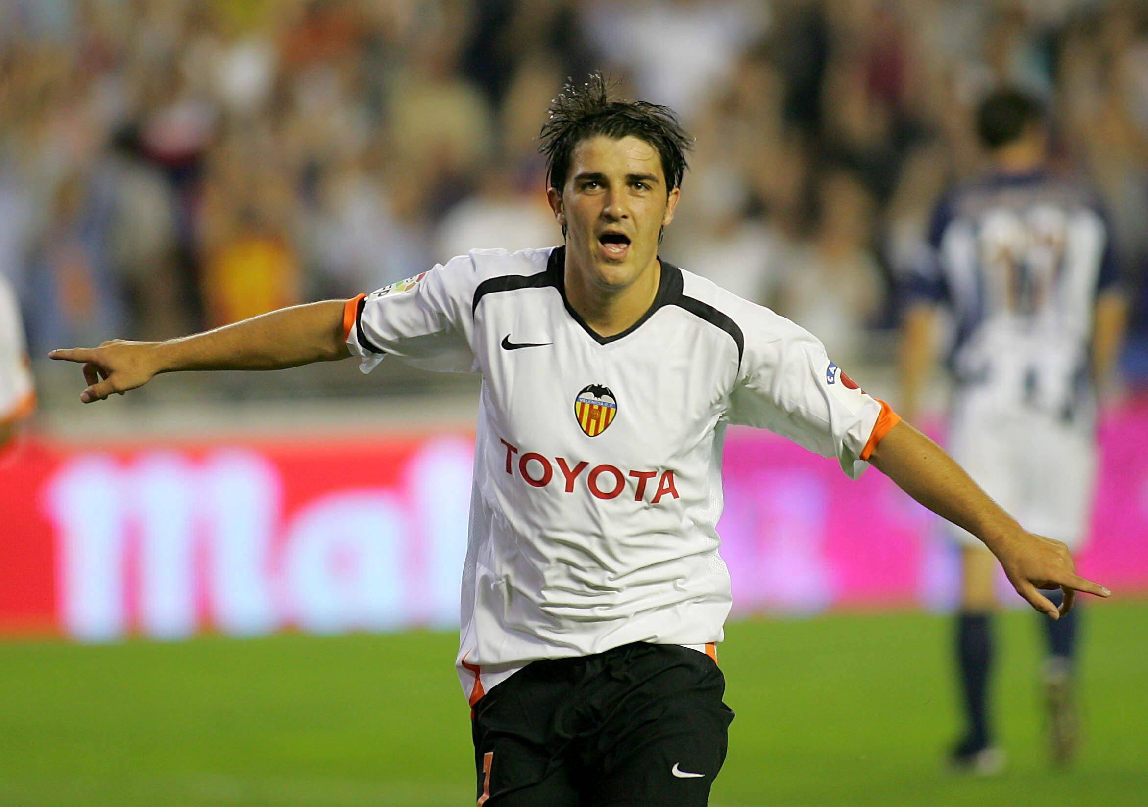 包含欧冠倒计时，瓦伦西亚集结日绝杀压哨，细节引发关注，震撼外界，更衣室氛围转暖的词条