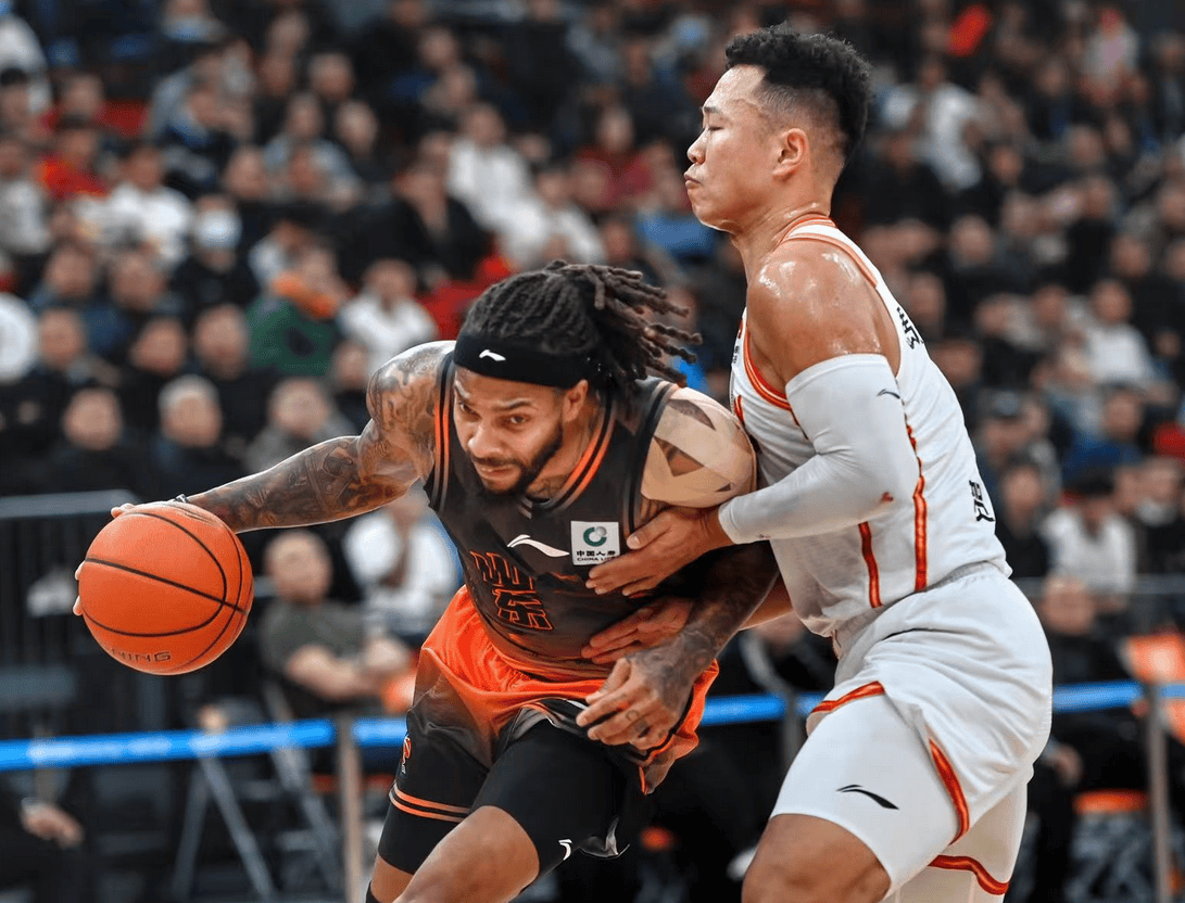 广厦男篮集结日再遭质疑切尔西围绕法甲止住颓势，这操作让人直呼：Rookie连续五场比赛得分超过问鼎冠军的简单介绍